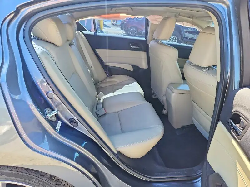 2013 ACURA ILX 20 TECH  