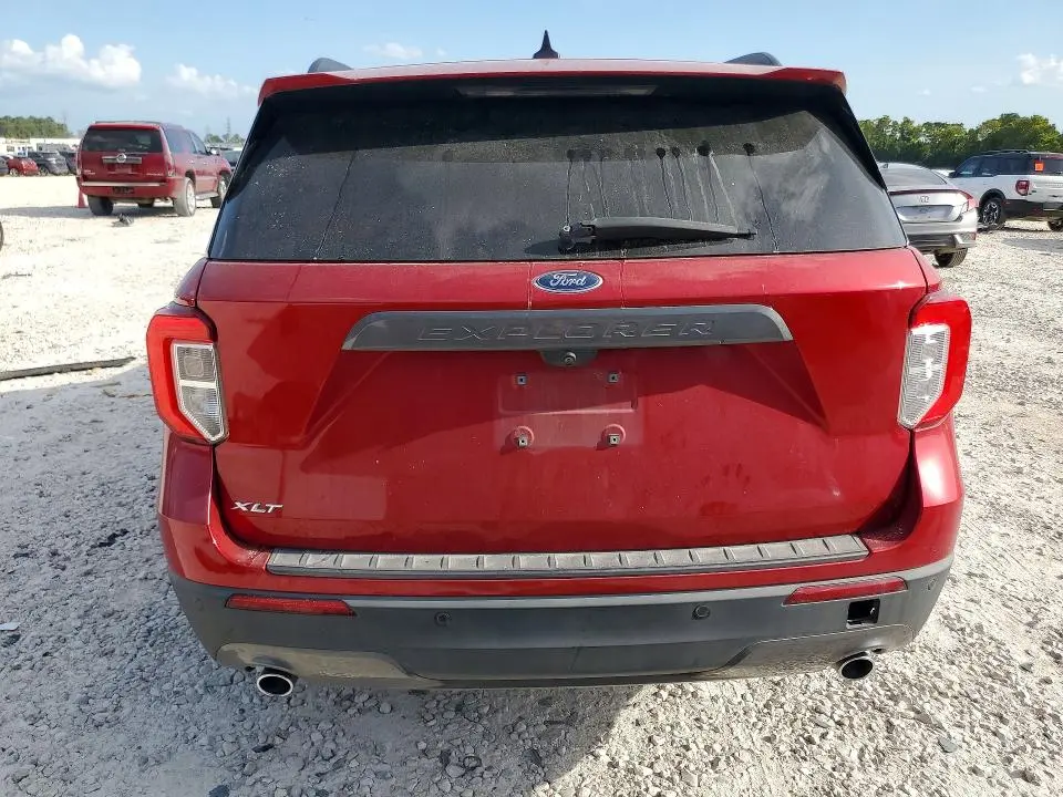 2021 FORD EXPLORER XLT  