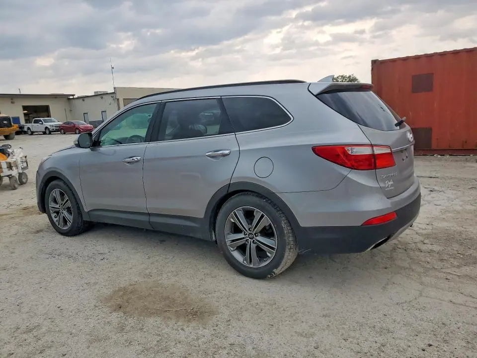 2016 HYUNDAI SANTA FE SE  
