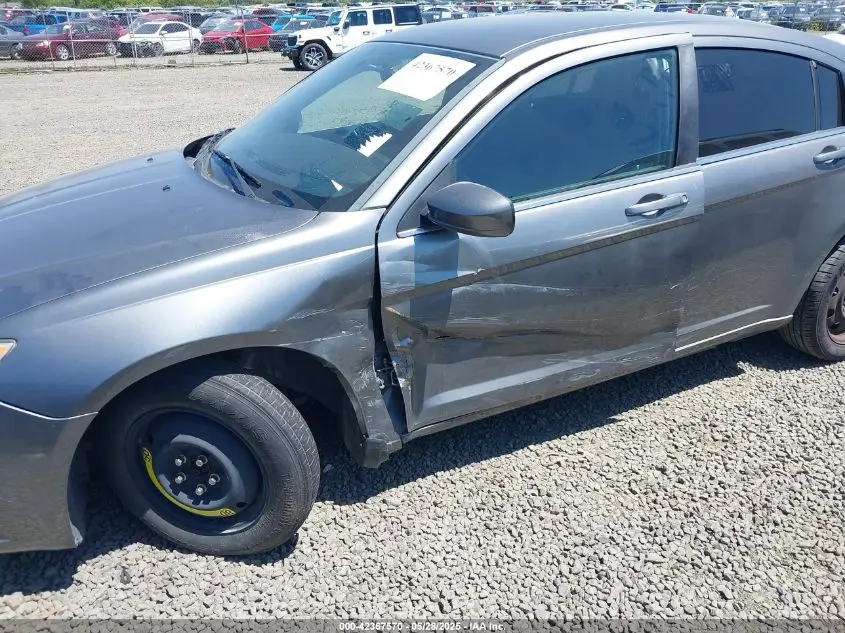 2012 CHRYSLER 200 LX