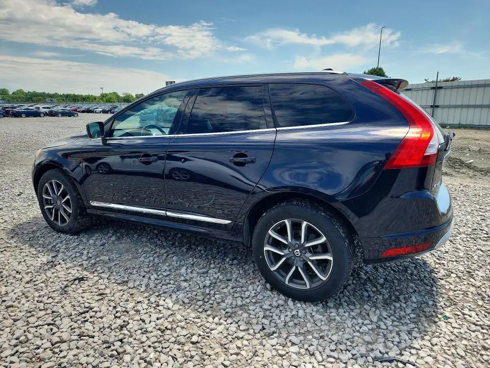2017 VOLVO XC60 T6 DYNAMIC  