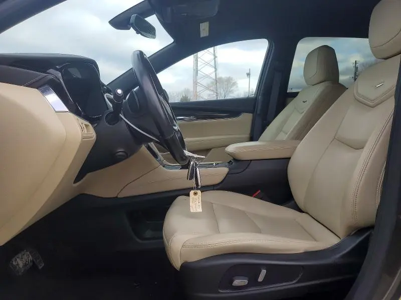 2019 CADILLAC XT5   