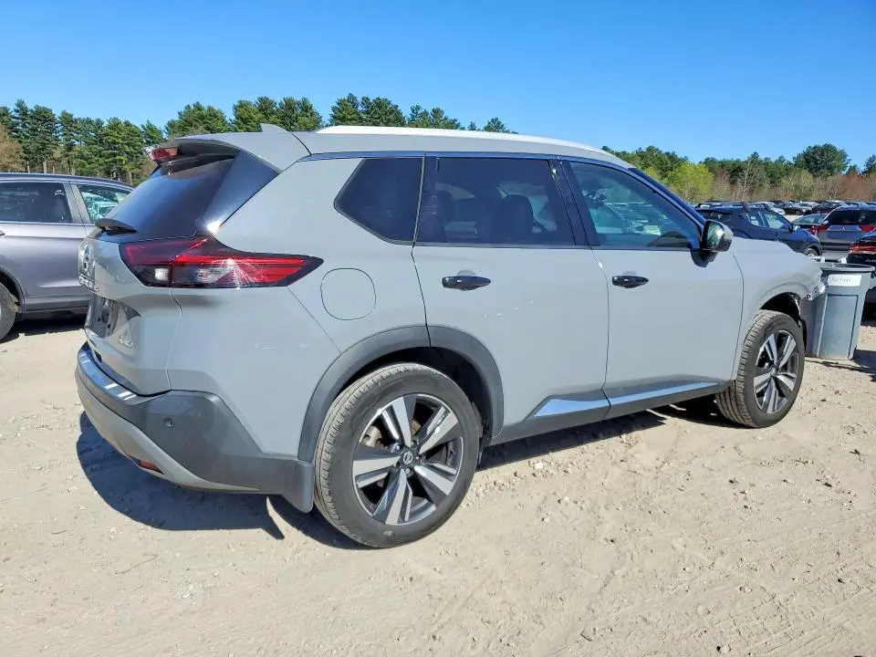 2021 NISSAN ROGUE SL  