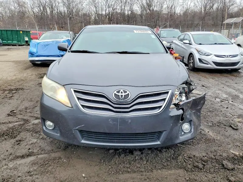 2010 TOYOTA CAMRY SE  