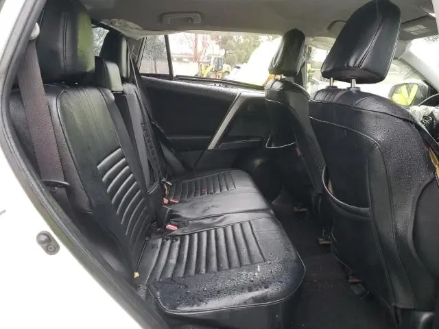 2016 TOYOTA RAV4 LE