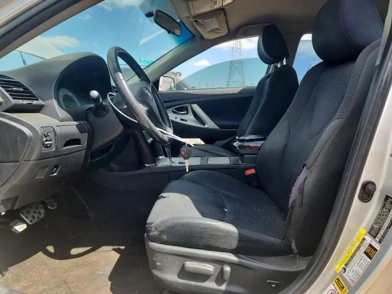 2010 TOYOTA CAMRY SE  