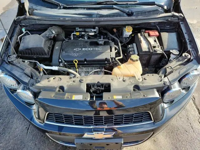 2016 CHEVROLET SONIC LT  
