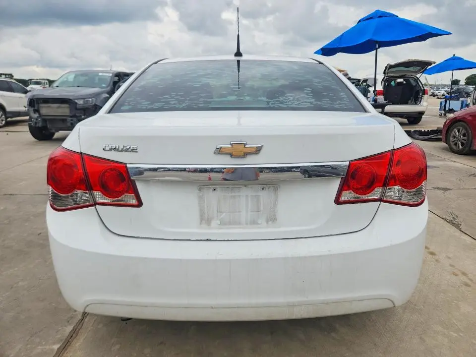 2011 CHEVROLET CRUZE LS  