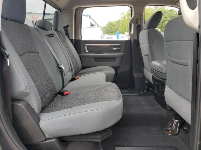 2018 RAM 1500 SLT