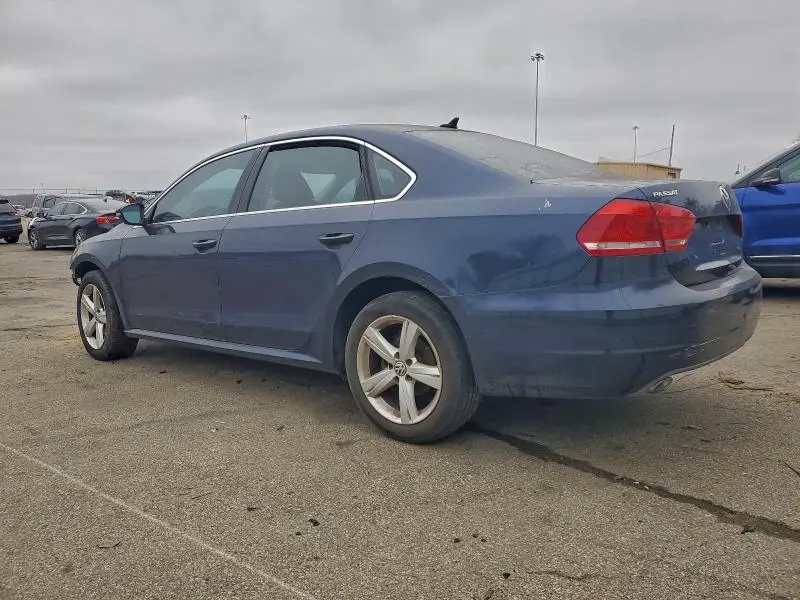 2012 VOLKSWAGEN PASSAT SE  