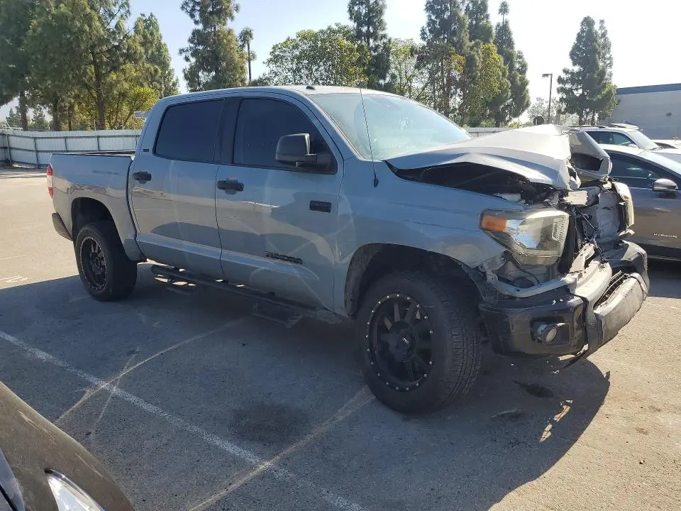2019 TOYOTA TUNDRA SR5  