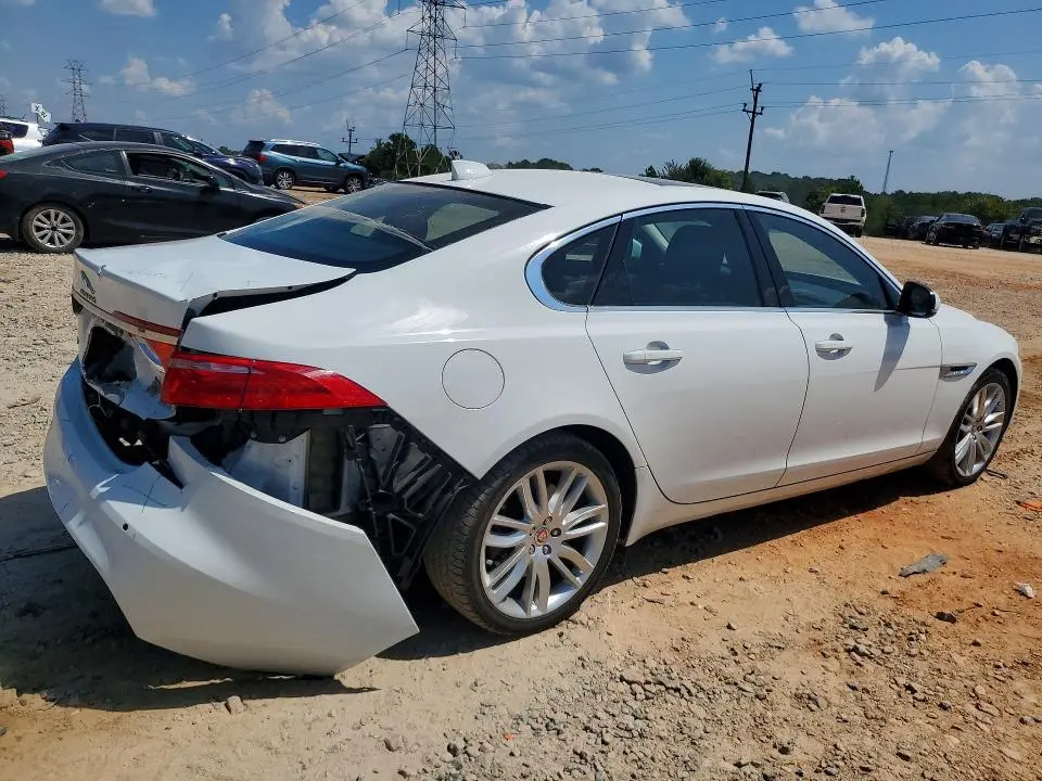2016 JAGUAR XF PRESTIGE  