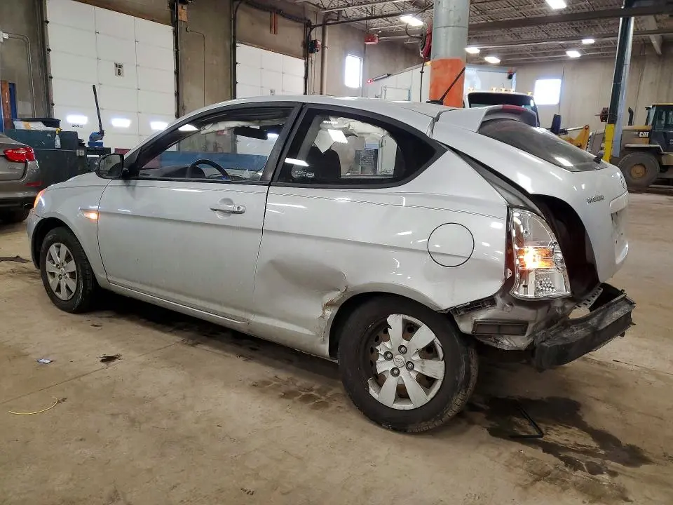 2010 HYUNDAI ACCENT GS  