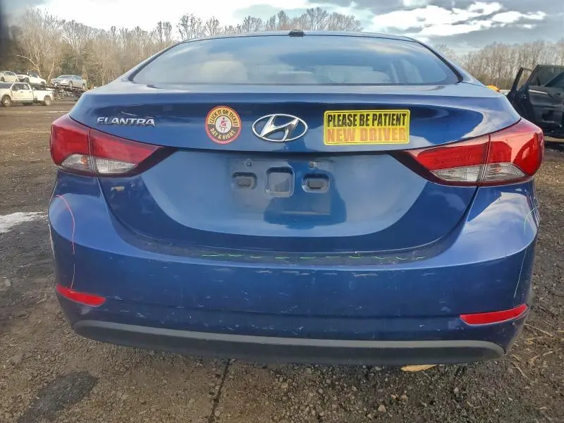 2016 HYUNDAI ELANTRA SE  