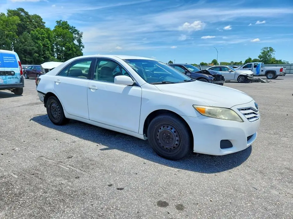 2011 TOYOTA CAMRY BASE  