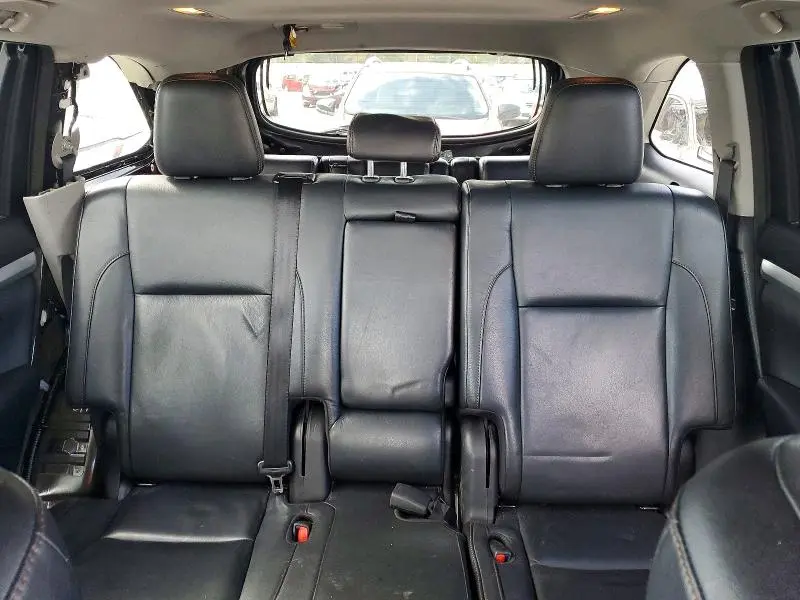 2017 TOYOTA HIGHLANDER XLE  