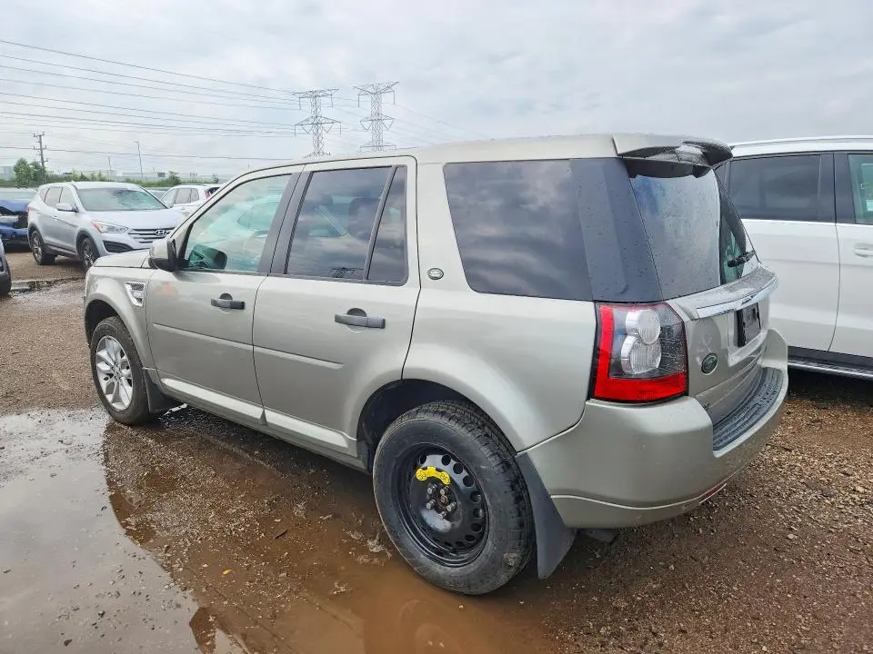 2011 LAND ROVER LR2 HSE LUXURY  
