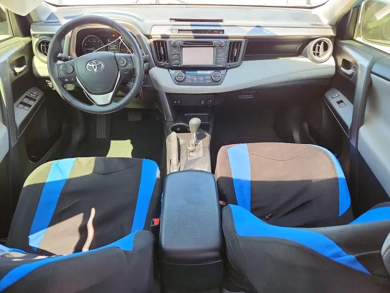 2017 TOYOTA RAV4 XLE  