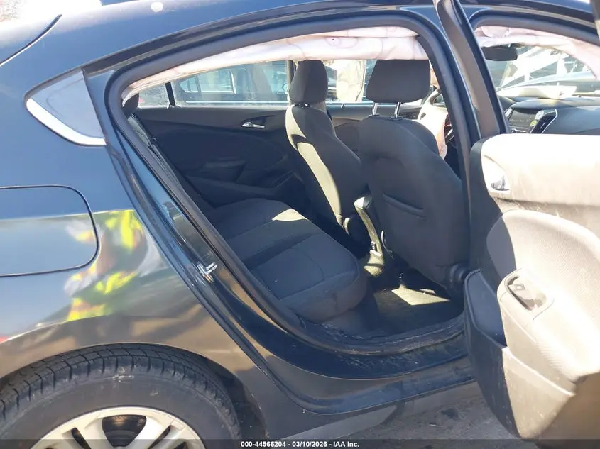 2018 CHEVROLET CRUZE LT AUTO