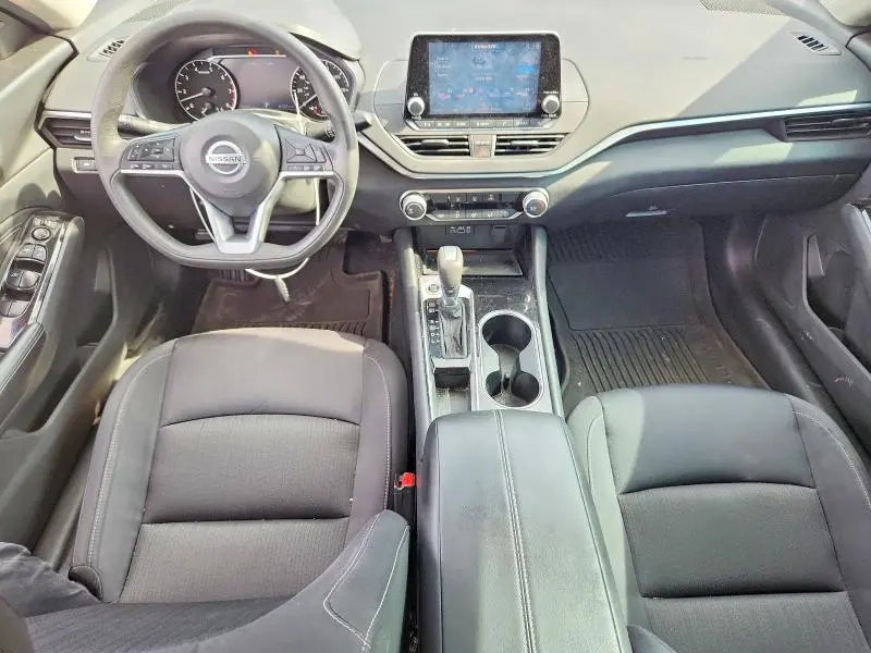 2021 NISSAN ALTIMA SV  