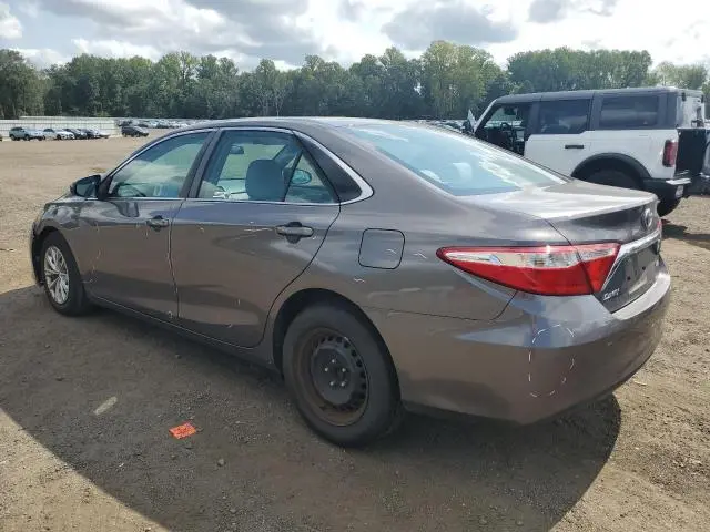 2015 TOYOTA CAMRY LE  