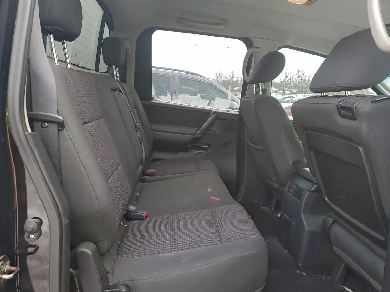 2010 NISSAN TITAN XE  