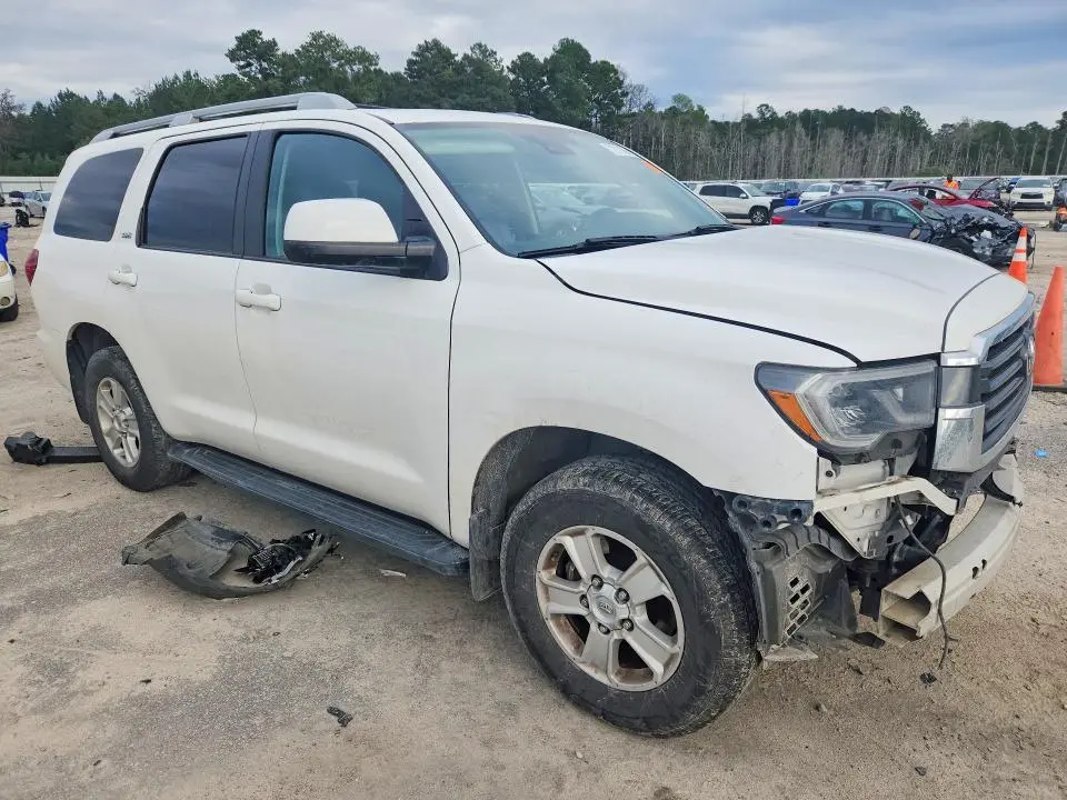 2021 TOYOTA SEQUOIA SR5  