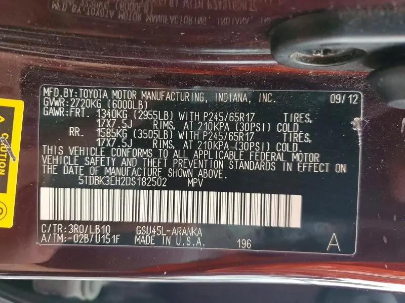 2013 TOYOTA HIGHLANDER SE  