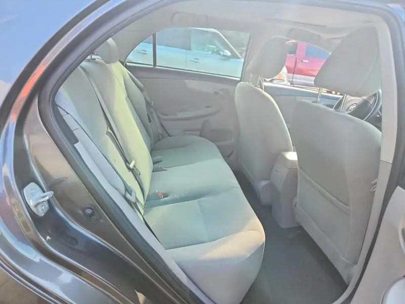 2013 TOYOTA COROLLA LE  