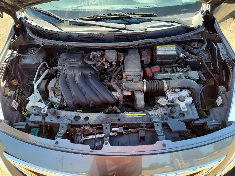 2019 NISSAN VERSA SV  