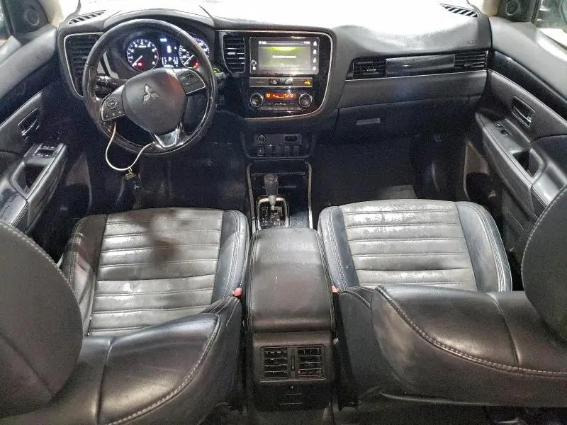 2019 MITSUBISHI OUTLANDER SE  