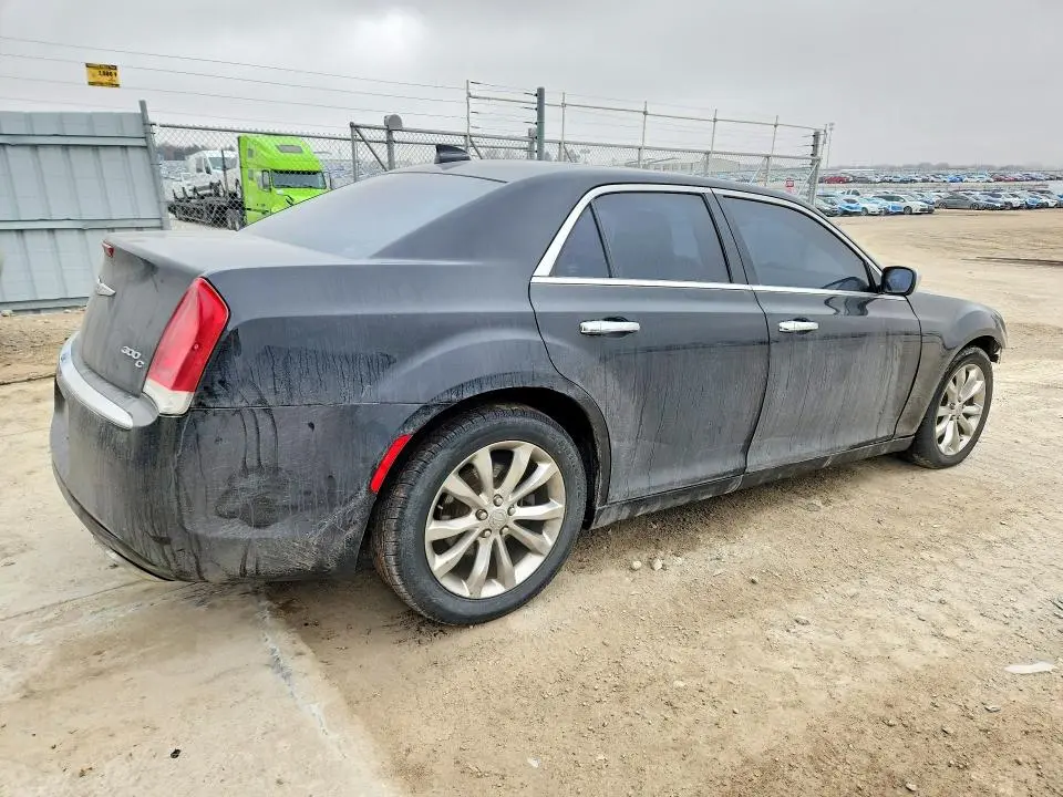 2017 CHRYSLER 300C   