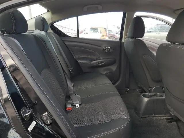 2017 NISSAN VERSA S