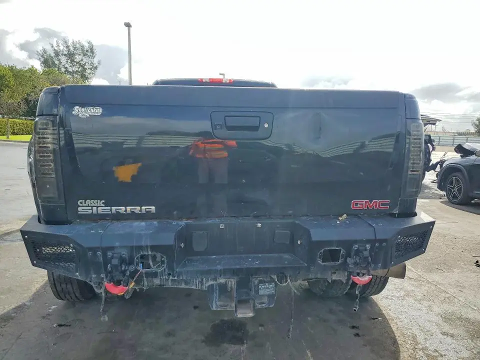 2013 GMC SIERRA K3500 DENALI  