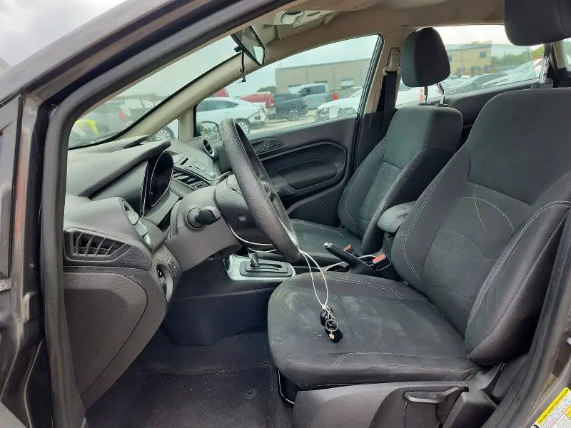 2017 FORD FIESTA SE  