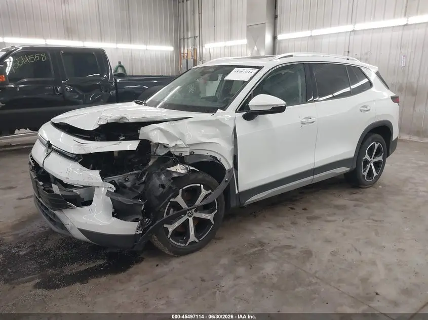 2025 VOLKSWAGEN TIGUAN 2.0T SE