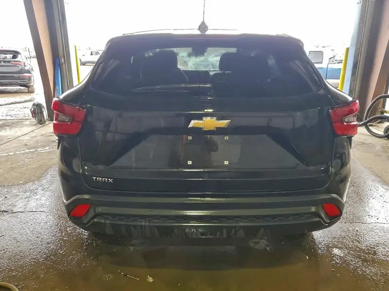 2025 CHEVROLET TRAX LS  