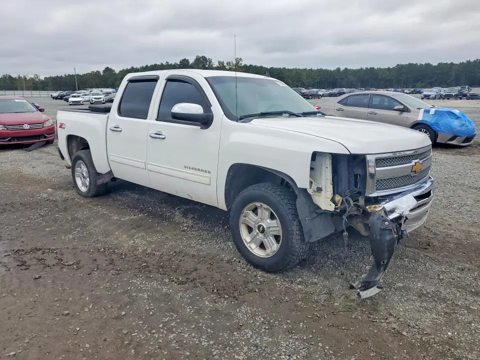 2013 CHEVROLET SILVERADO K1500 LT  