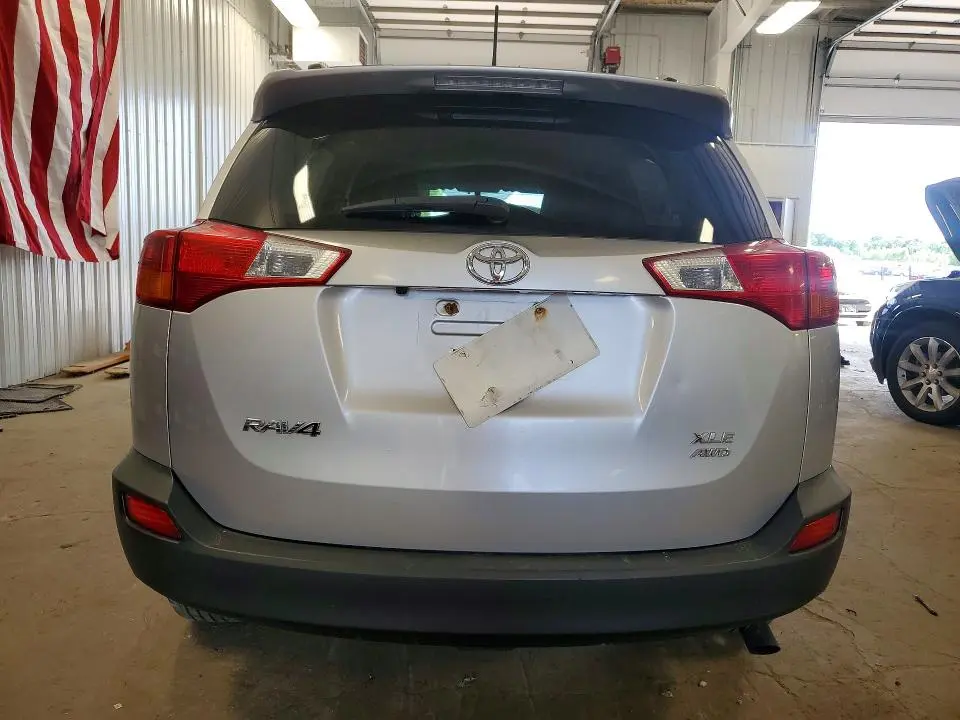 2015 TOYOTA RAV4 XLE  