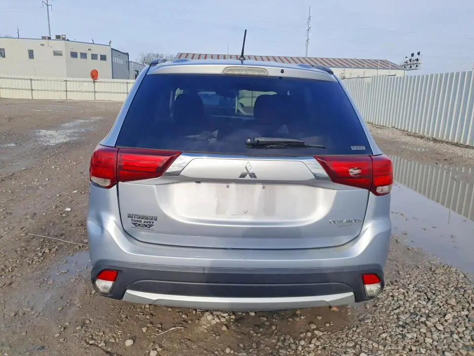 2016 MITSUBISHI OUTLANDER SE  