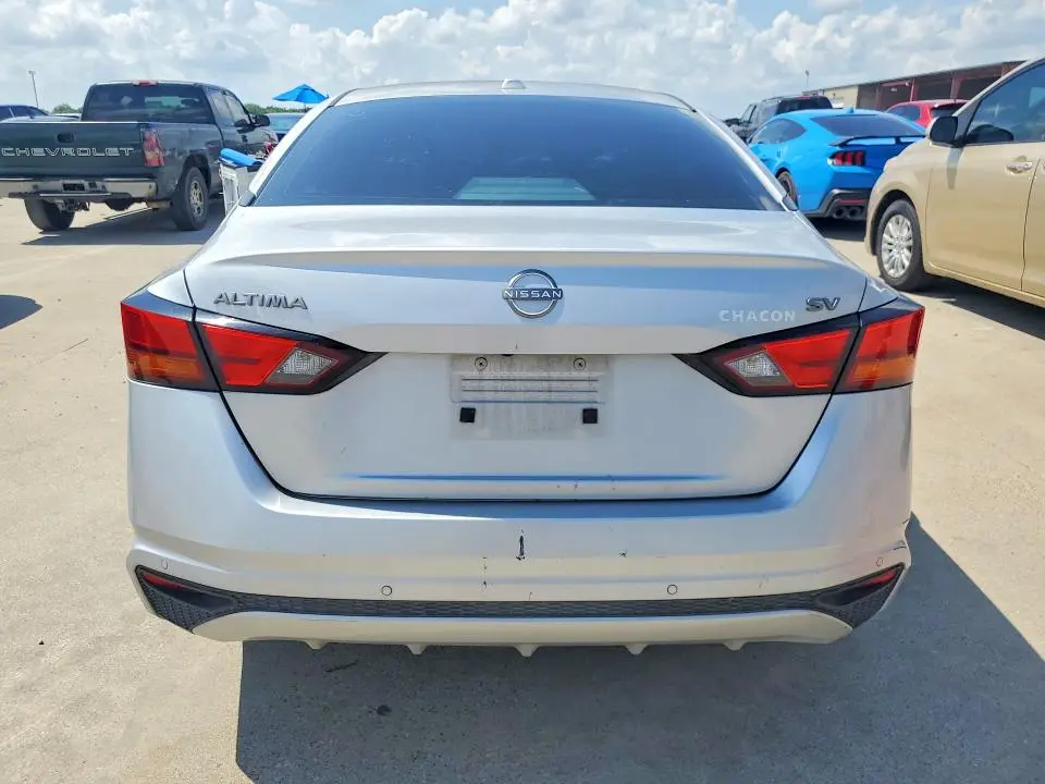 2023 NISSAN ALTIMA SV  