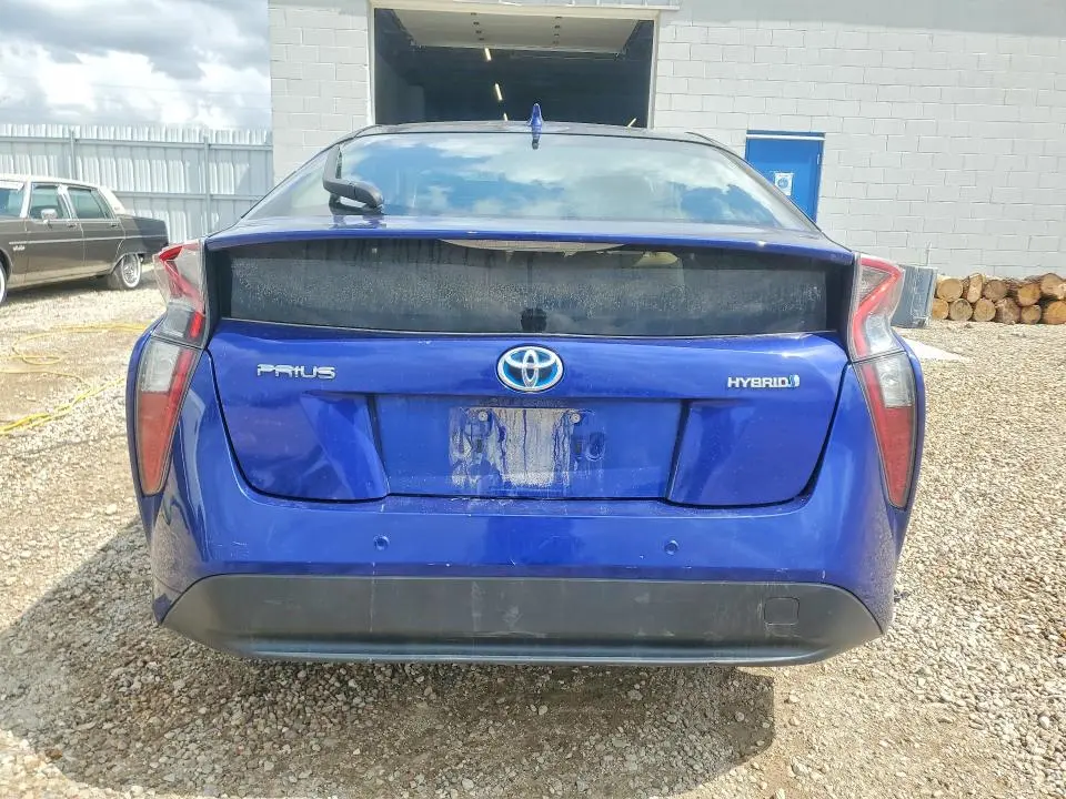 2018 TOYOTA PRIUS THREE  
