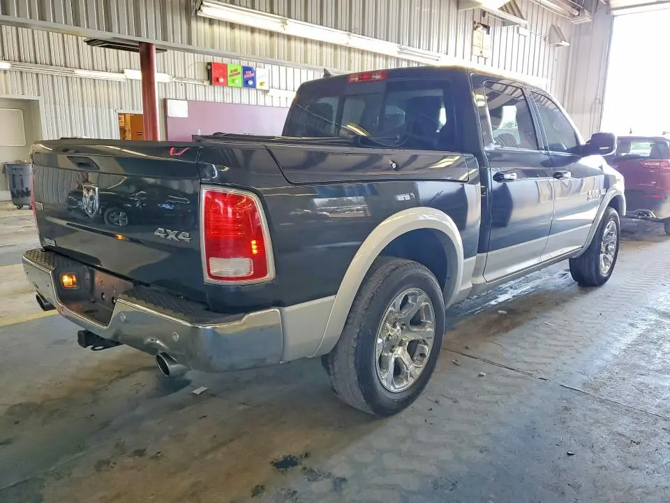 2016 RAM 1500 LARAMIE  