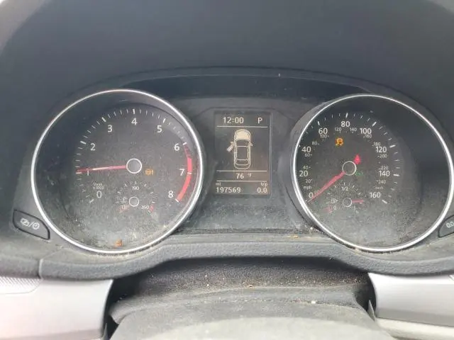 2016 VOLKSWAGEN PASSAT S  