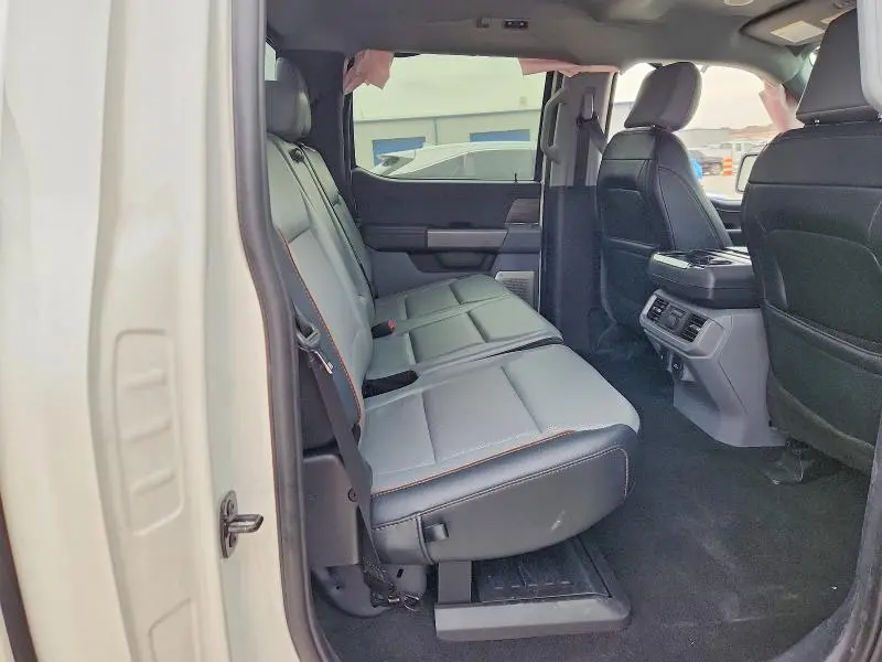2024 FORD F150 LARIAT  