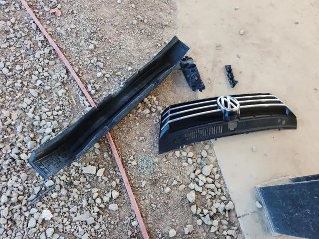 2015 VOLKSWAGEN PASSAT S  