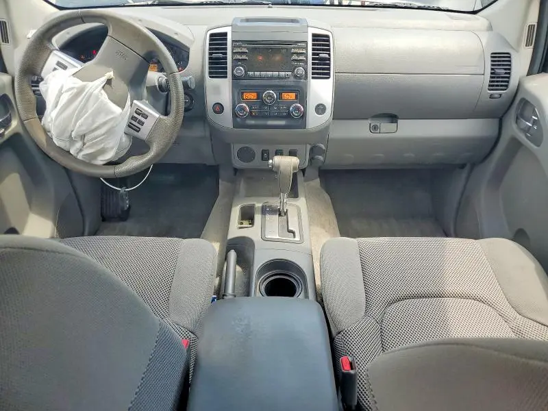 2013 NISSAN FRONTIER S  