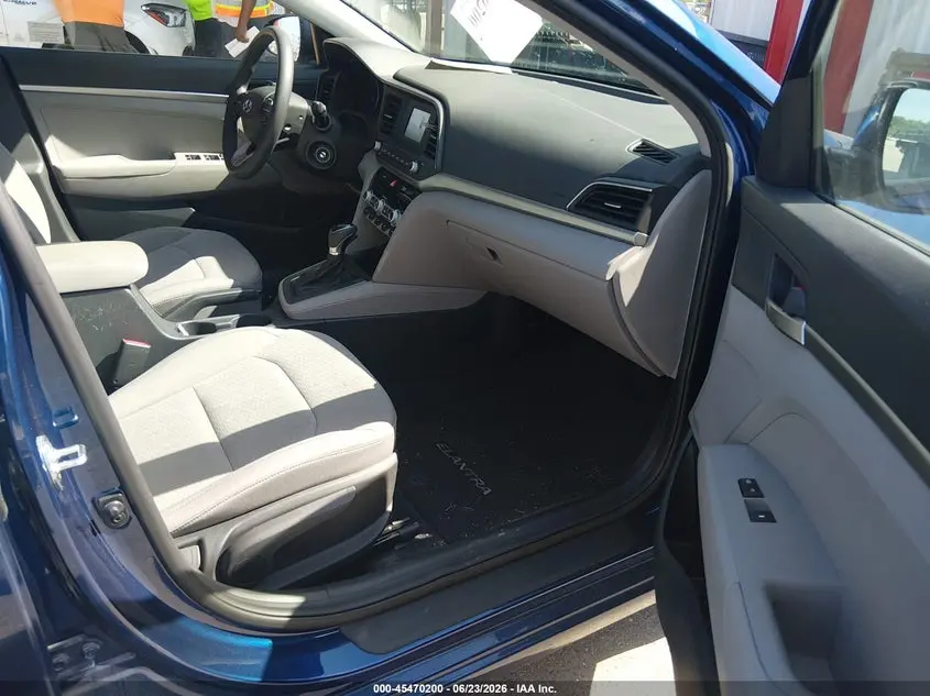 2020 HYUNDAI ELANTRA SE