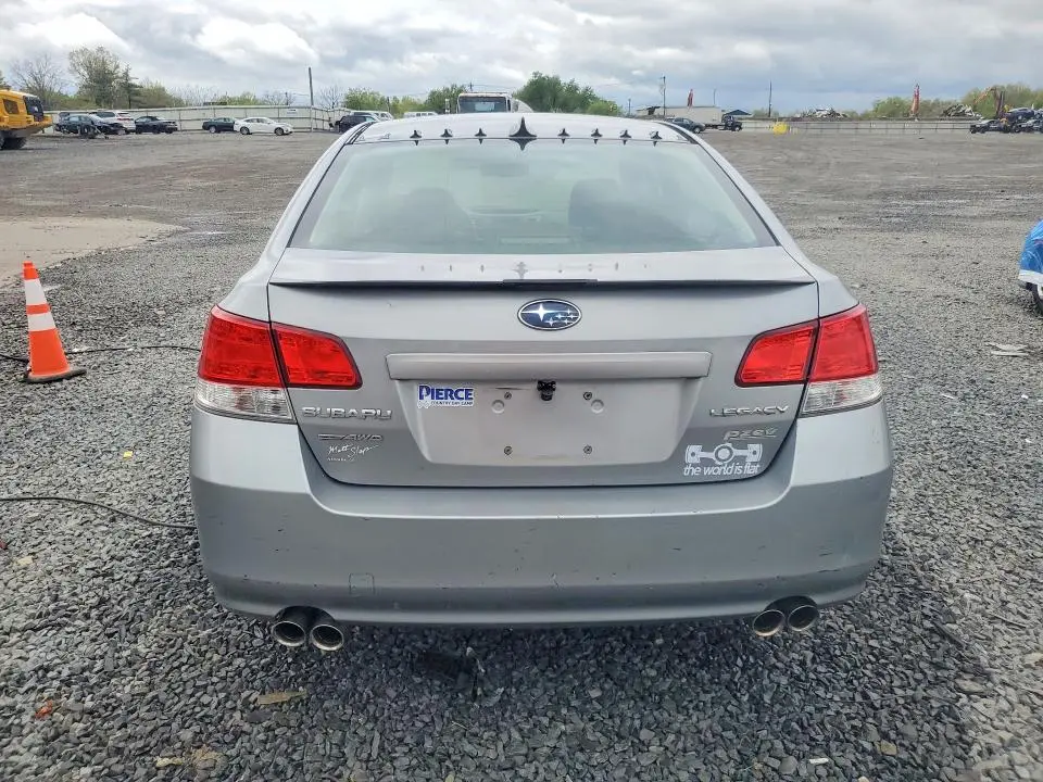 2011 SUBARU LEGACY 2.5I PREMIUM  