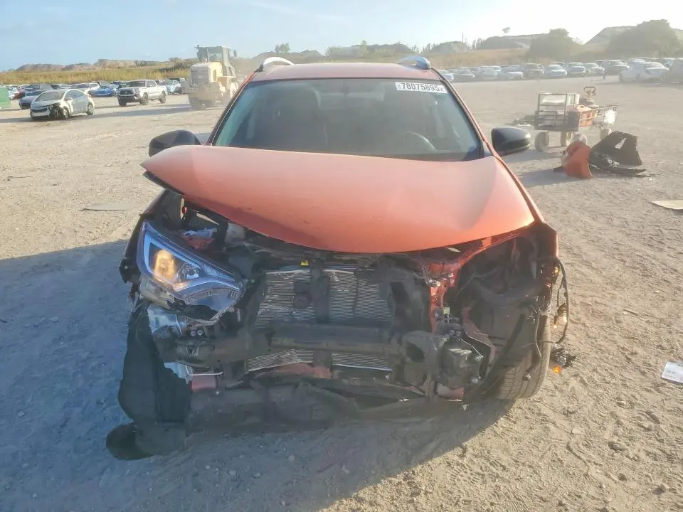 2016 TOYOTA RAV4 LE  